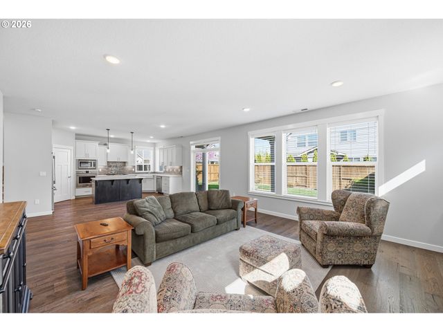 2212 Se 12TH Ave, Canby, OR 97013