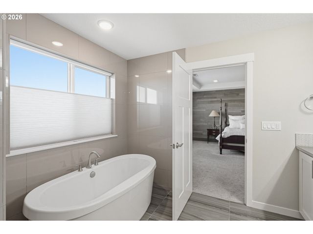 2212 Se 12TH Ave, Canby, OR 97013