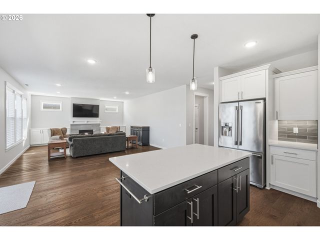 2212 Se 12TH Ave, Canby, OR 97013