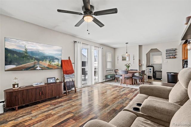 25540 Tecla Ave Avenue, Warren, MI 48089