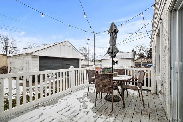 25540 Tecla Ave Avenue, Warren, MI 48089