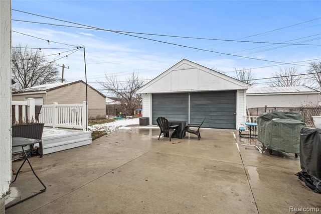 25540 Tecla Ave Avenue, Warren, MI 48089