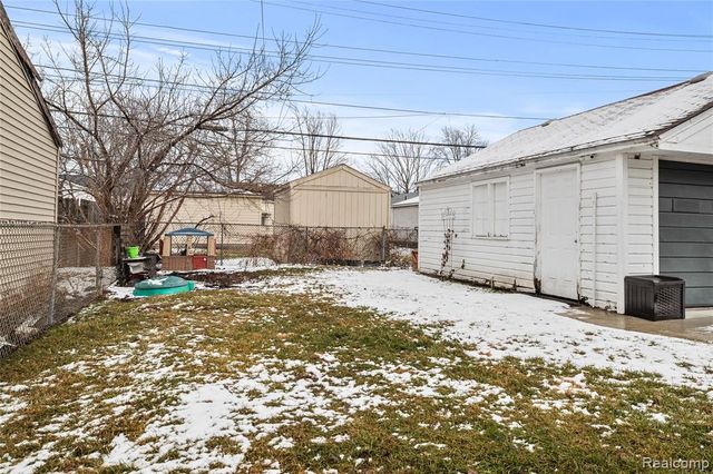 25540 Tecla Ave Avenue, Warren, MI 48089