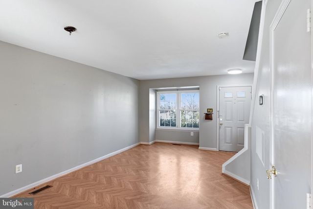 5680 WHITE DOVE LN, Clifton, VA 20124