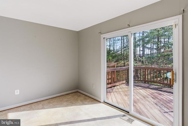 5680 WHITE DOVE LN, Clifton, VA 20124