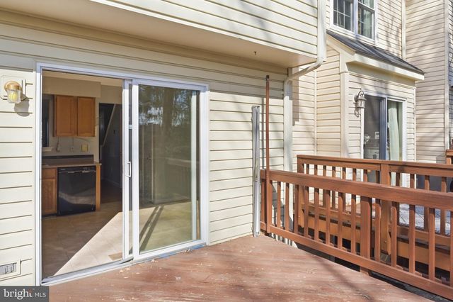 5680 WHITE DOVE LN, Clifton, VA 20124