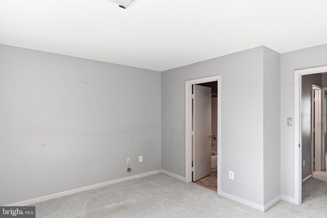 5680 WHITE DOVE LN, Clifton, VA 20124