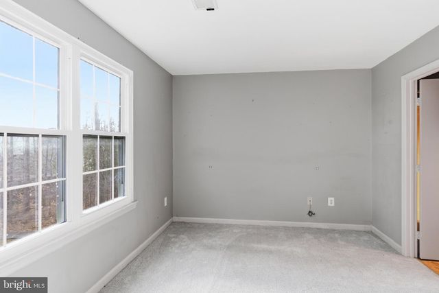 5680 WHITE DOVE LN, Clifton, VA 20124