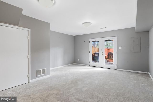 5680 WHITE DOVE LN, Clifton, VA 20124