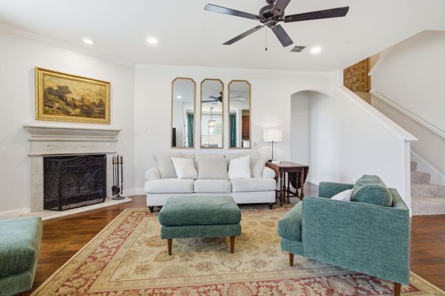 5801 Valley Haven Way, Fort Worth, TX 76244