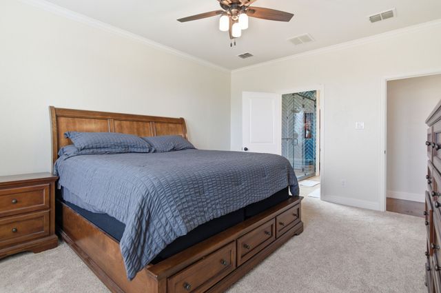 5801 Valley Haven Way, Fort Worth, TX 76244