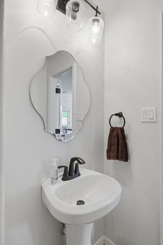 5801 Valley Haven Way, Fort Worth, TX 76244