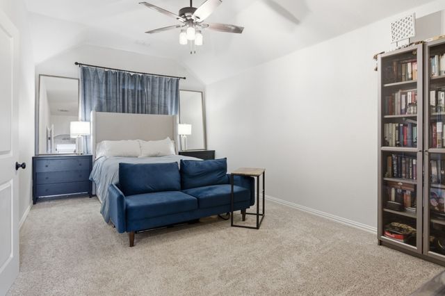 5801 Valley Haven Way, Fort Worth, TX 76244