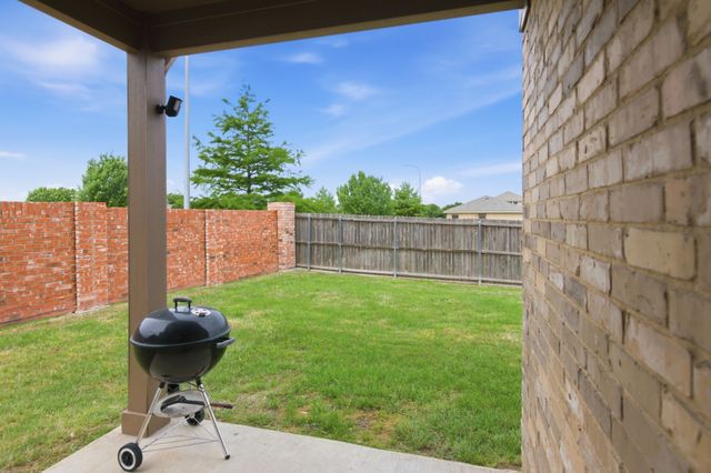 5801 Valley Haven Way, Fort Worth, TX 76244