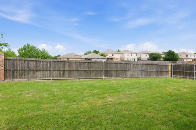 5801 Valley Haven Way, Fort Worth, TX 76244
