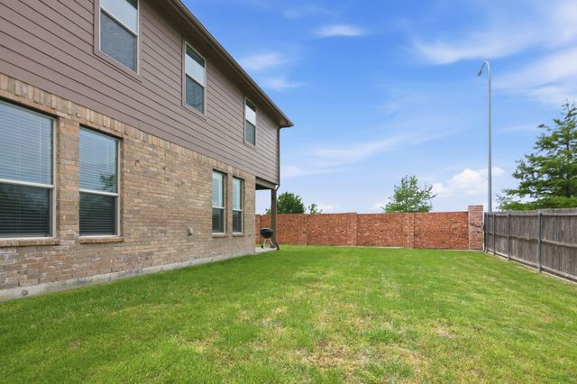 5801 Valley Haven Way, Fort Worth, TX 76244