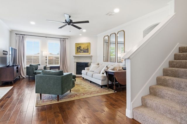 5801 Valley Haven Way, Fort Worth, TX 76244