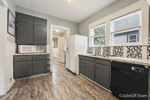 539 Garfield Avenue NW, Grand Rapids, MI 49504