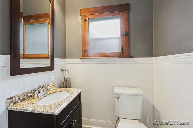 539 Garfield Avenue NW, Grand Rapids, MI 49504