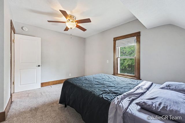 539 Garfield Avenue NW, Grand Rapids, MI 49504