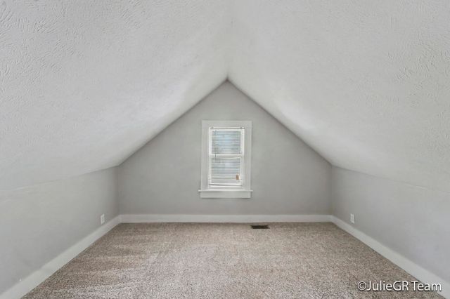 539 Garfield Avenue NW, Grand Rapids, MI 49504