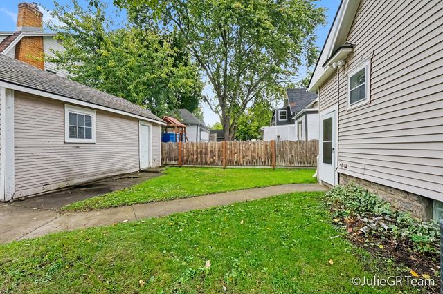 539 Garfield Avenue NW, Grand Rapids, MI 49504
