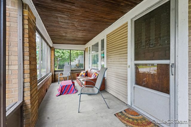 539 Garfield Avenue NW, Grand Rapids, MI 49504