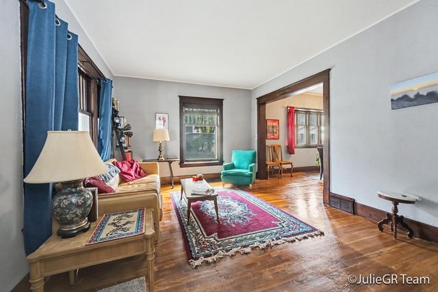 539 Garfield Avenue NW, Grand Rapids, MI 49504