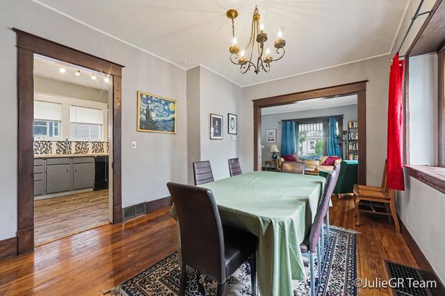 539 Garfield Avenue NW, Grand Rapids, MI 49504