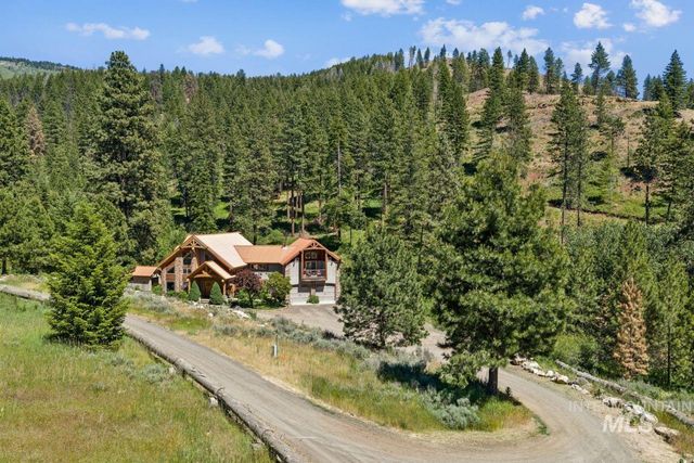 2326 Private Rd, Cambridge, ID 83610