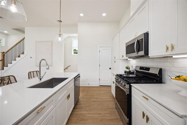 835 Rachel Street D, Houston, TX 77091