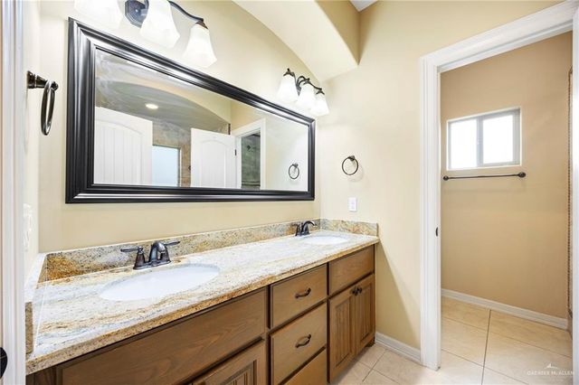 3705 Thunderbird Avenue, Mcallen, TX 78504