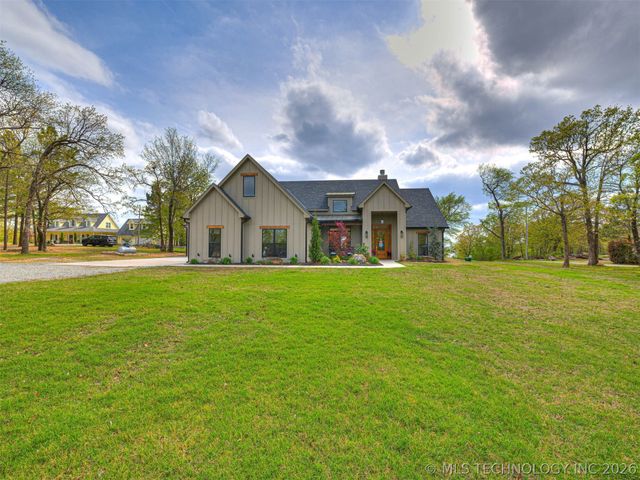 138 Eagles Nest Drive, Eufaula, OK 74432