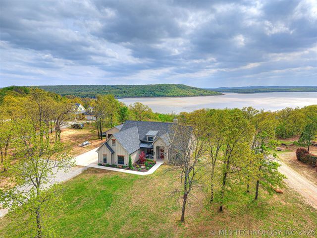 138 Eagles Nest Drive, Eufaula, OK 74432