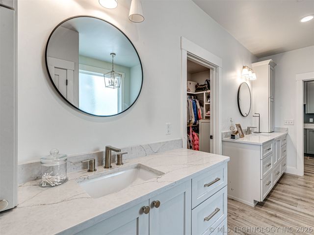 138 Eagles Nest Drive, Eufaula, OK 74432