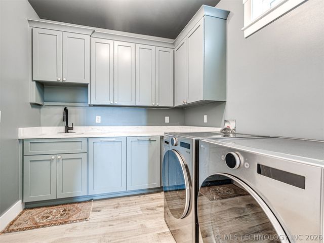 138 Eagles Nest Drive, Eufaula, OK 74432