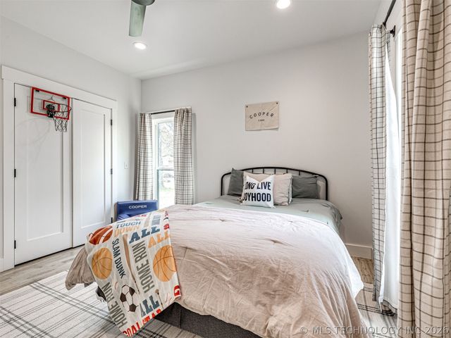 138 Eagles Nest Drive, Eufaula, OK 74432