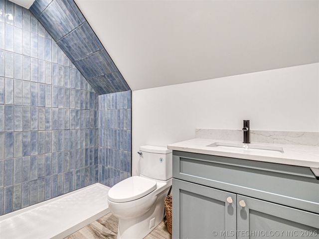 138 Eagles Nest Drive, Eufaula, OK 74432