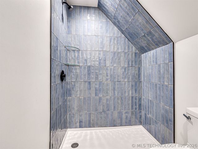 138 Eagles Nest Drive, Eufaula, OK 74432