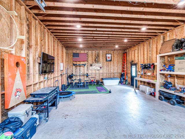 138 Eagles Nest Drive, Eufaula, OK 74432