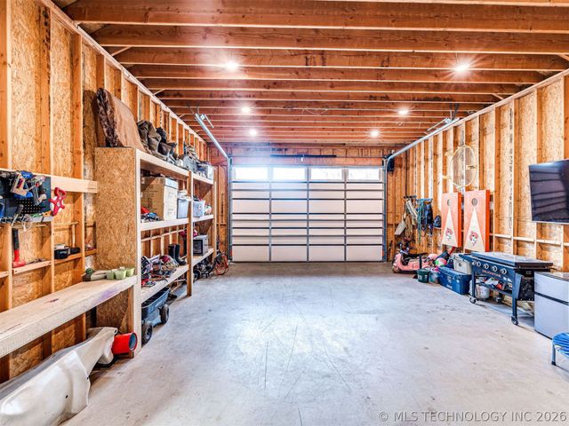 138 Eagles Nest Drive, Eufaula, OK 74432