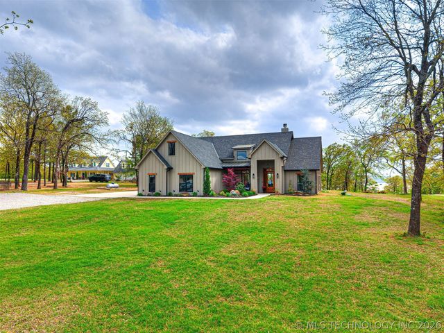 138 Eagles Nest Drive, Eufaula, OK 74432
