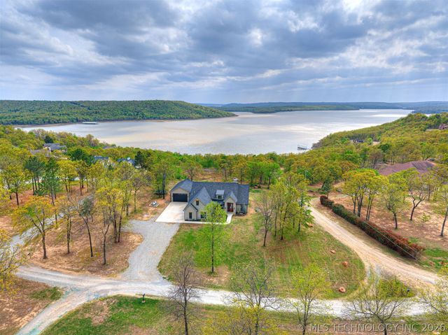 138 Eagles Nest Drive, Eufaula, OK 74432