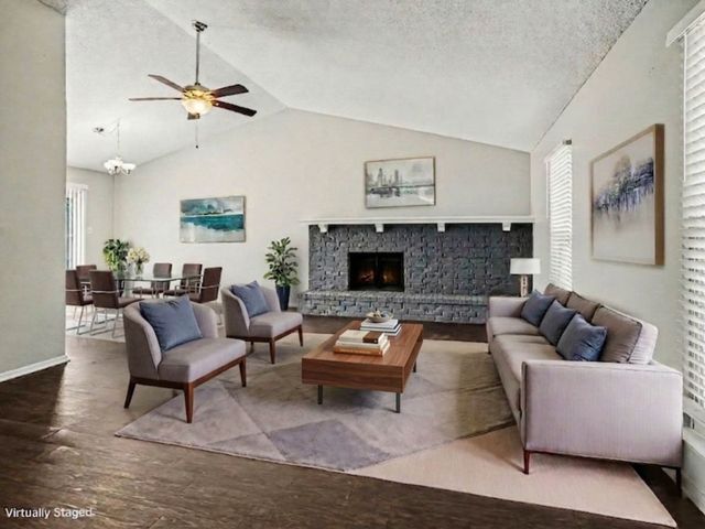 1702 Crimson Court, Arlington, TX 76018