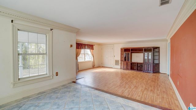 526 COUNTY ROAD 125, Heflin, AL 36264