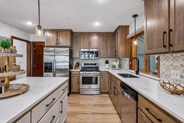 24150 E Cedar Lake Drive, New Prague, MN 56071
