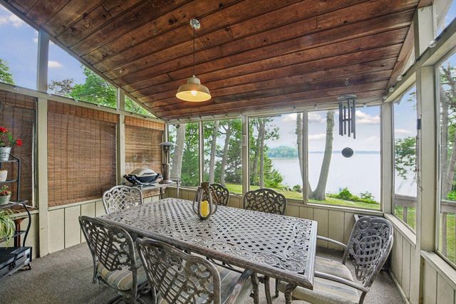 24150 E Cedar Lake Drive, New Prague, MN 56071
