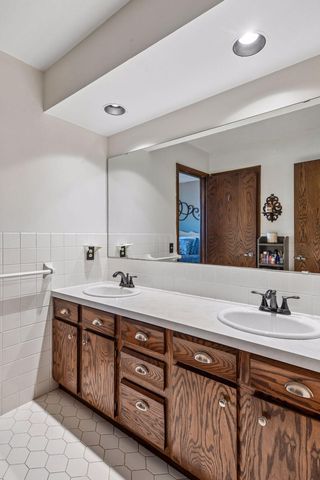 24150 E Cedar Lake Drive, New Prague, MN 56071