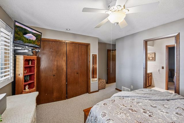 24150 E Cedar Lake Drive, New Prague, MN 56071