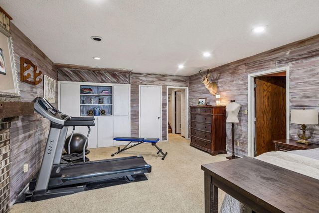24150 E Cedar Lake Drive, New Prague, MN 56071
